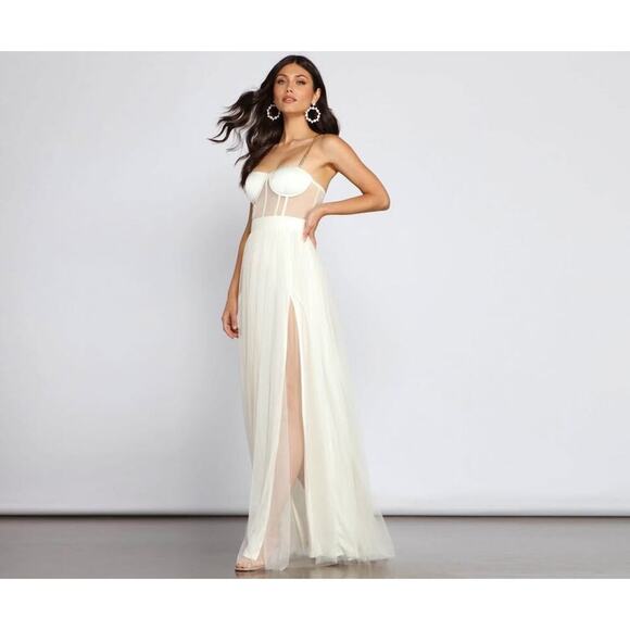 The Vintage Shop Ivory Gold Chain Mesh Tulle Bustier Corset Gown - Picture 1 of 6